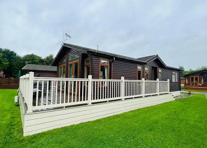 Crystal With Hot Tub *