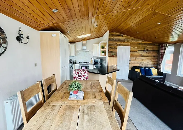 Crystal With Hot Tub Dom wakacyjny